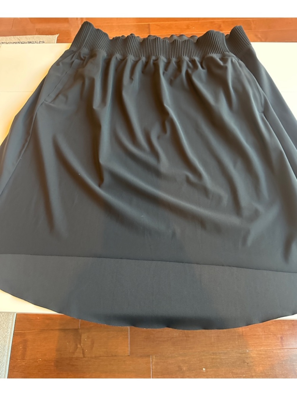 Athleta Black High-Low Pull-On Skirt with Ribbed Waistband